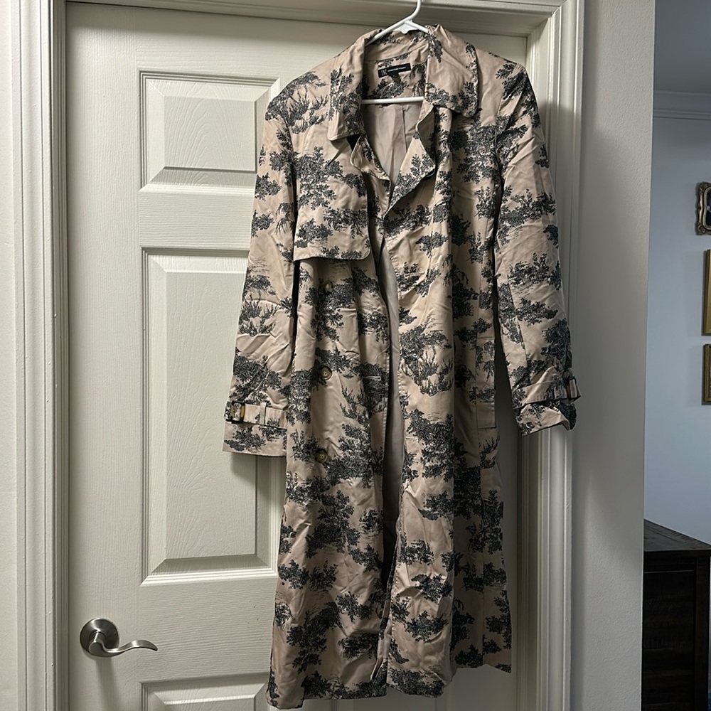 Toile pattern trench coat